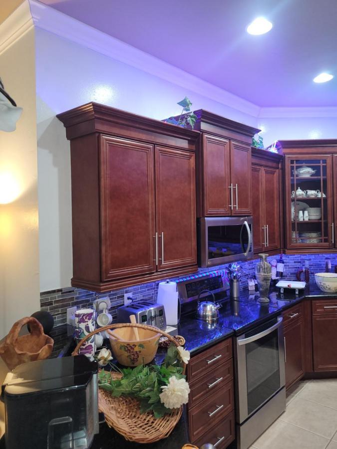 Cape Paradise B & B - Your Luxury Tropical Retreat Cape Coral Dış mekan fotoğraf